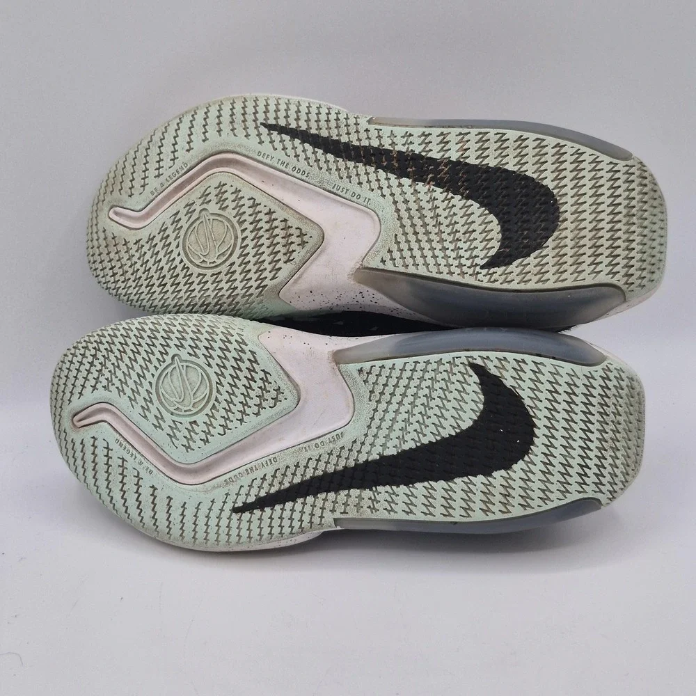 Nike Basketball Shoes Youth Size 5Y Low Top Black‎ Mint Pink Lace Up DC5216-003